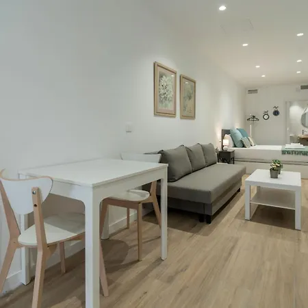 Vlc Host- Sant Jordi Apartment *